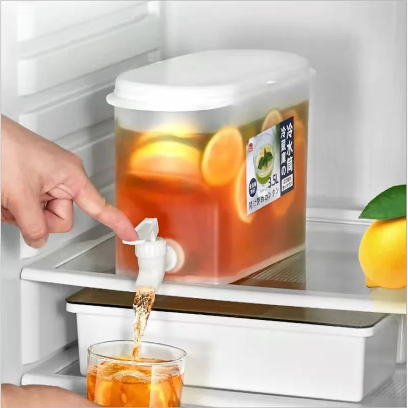 3.5L Large Capacity Cold Water Pitcher Cold Kettle with Faucet in Refrigerator Iced Beverage Dispenser Refrigerator and Spigot